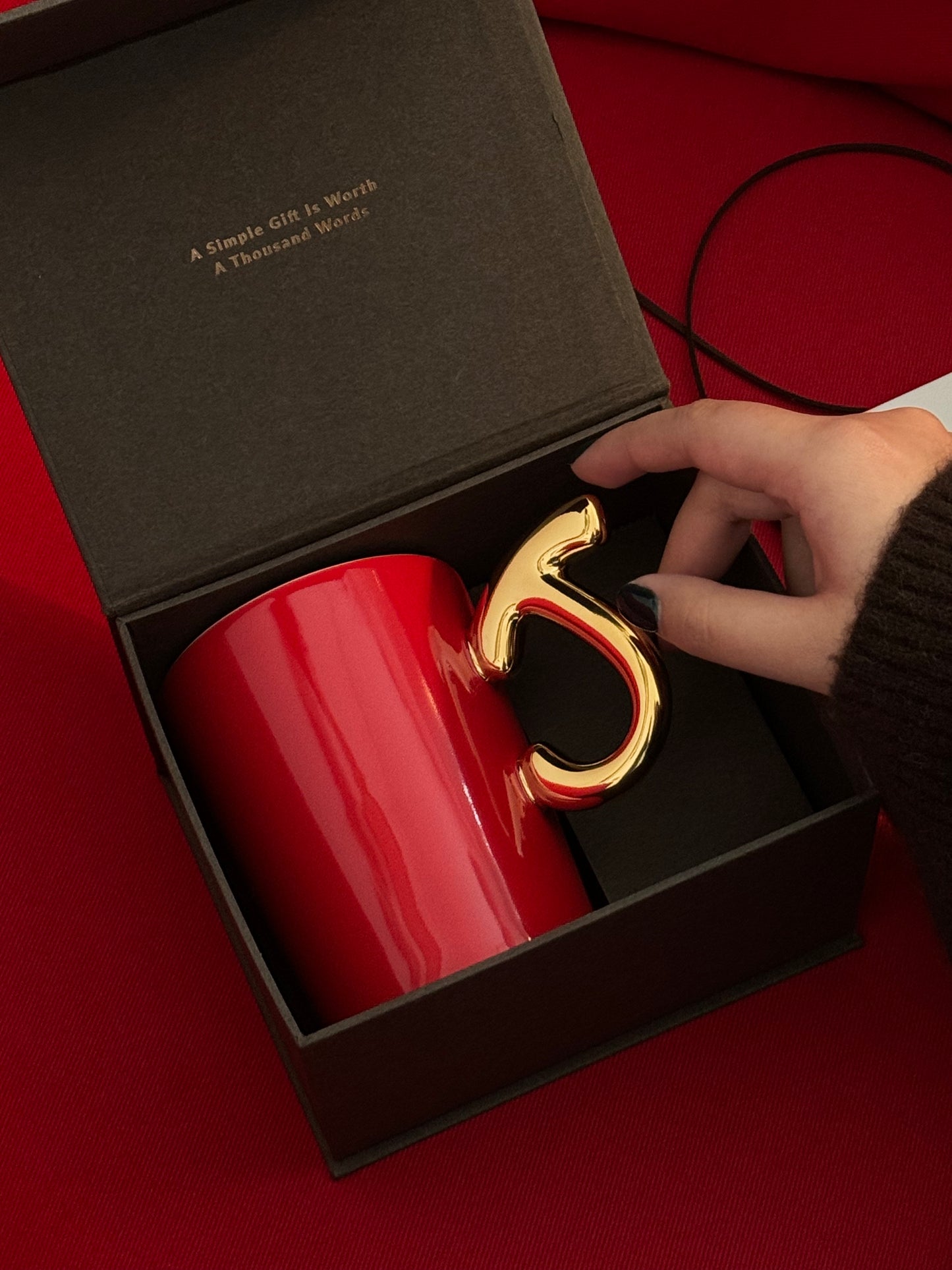 Stan&Co 15 OZ LETTER MUG 1.0 LUSTER RED|CERAMIC