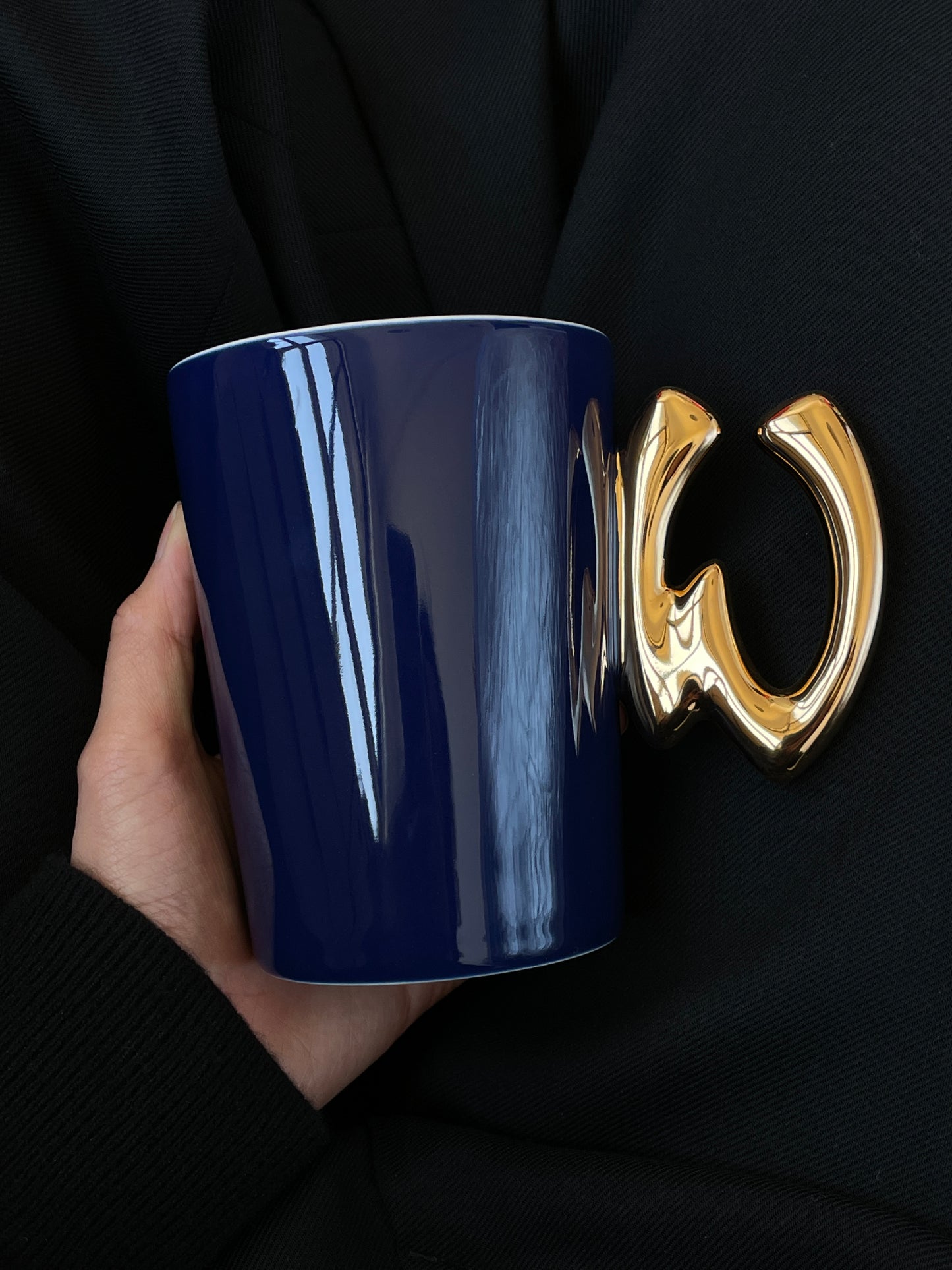 Stan&Co 15 OZ LETTER MUG 1.0 LUSTER NAVY|CERAMIC